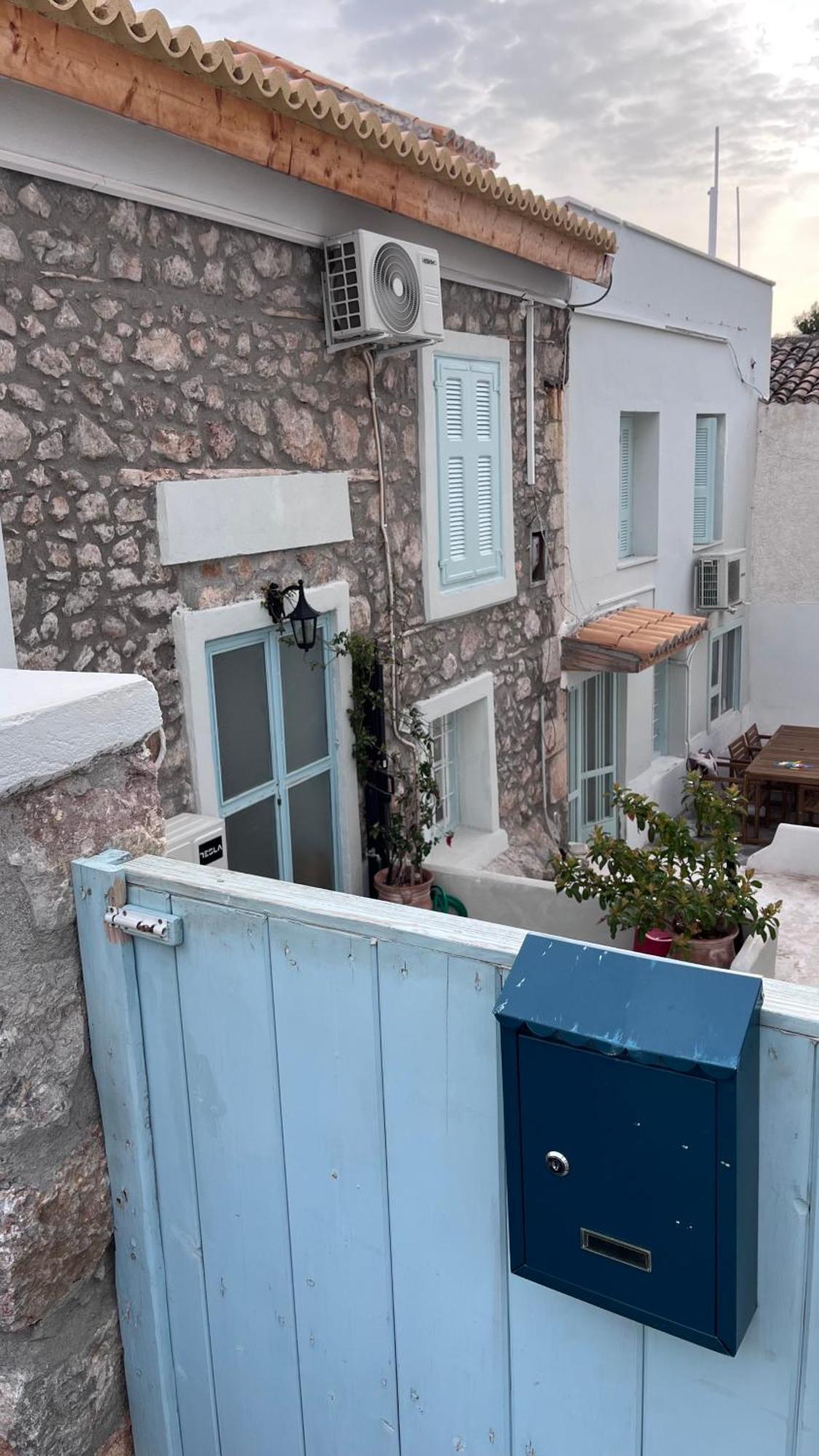 Galaxidi Authentic Rooftop House Exterior foto